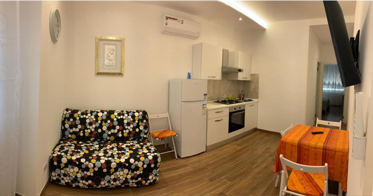 Claire'S Home Σαβόνα Εξωτερικό φωτογραφία